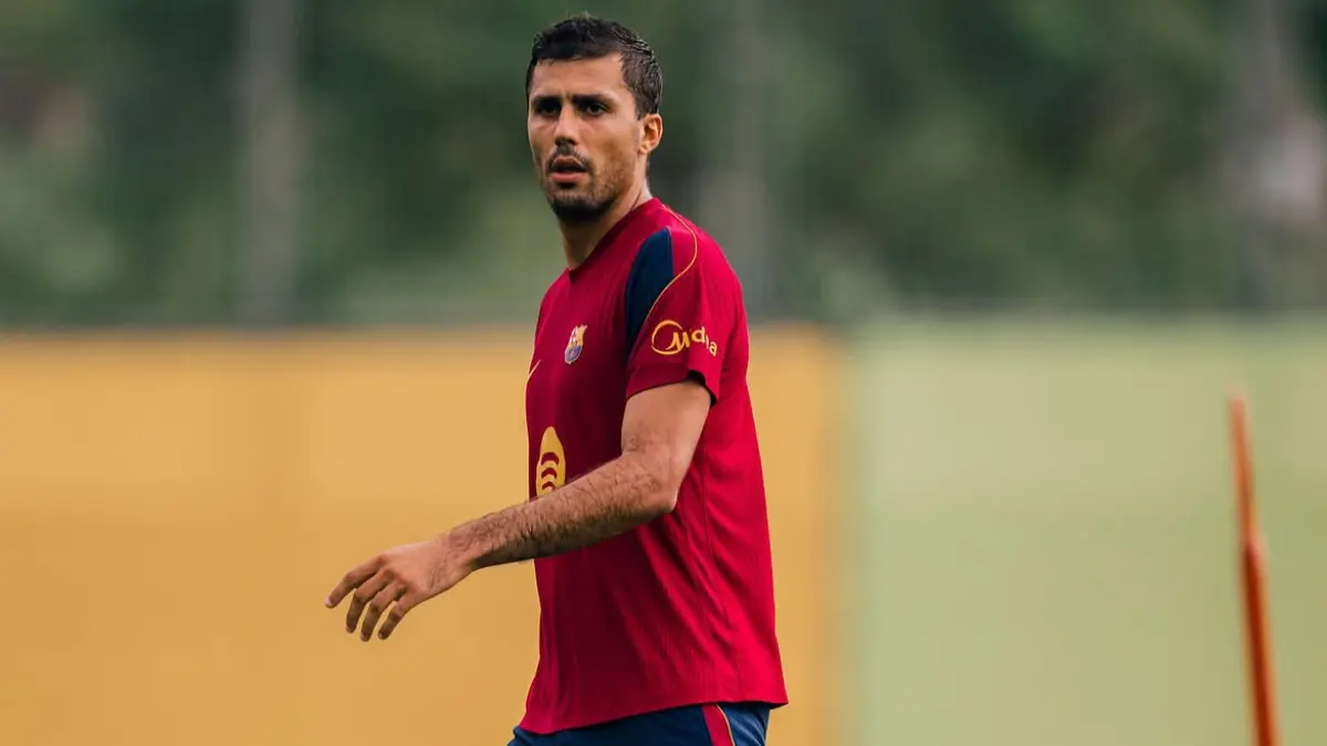 Strategi Hansi Flick untuk Duet Rodri dan Pedri di Barcelona
