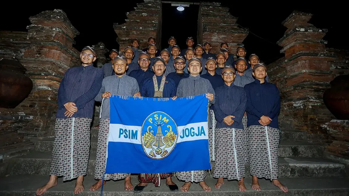 Tradisi Ziarah PSIM Yogyakarta ke Makam Raja-Raja Mataram Tradisi Ziarah PSIM Yogyakarta ke Makam Raja-Raja Mataram