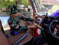 Perkuat Kesiapsiagaan Dalam Menangani Karhutla, Personel Lanud Sjamsudin Noor Asah Kemampuan Operasikan Kendaraan Pemadam Kebakaran