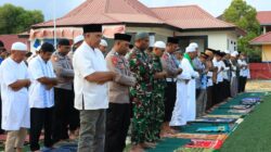 Di Tengah Kemarau, TNI-Polri, Warga dan Pelajar Bersatu dalam Doa Memohon Turunnya Hujan