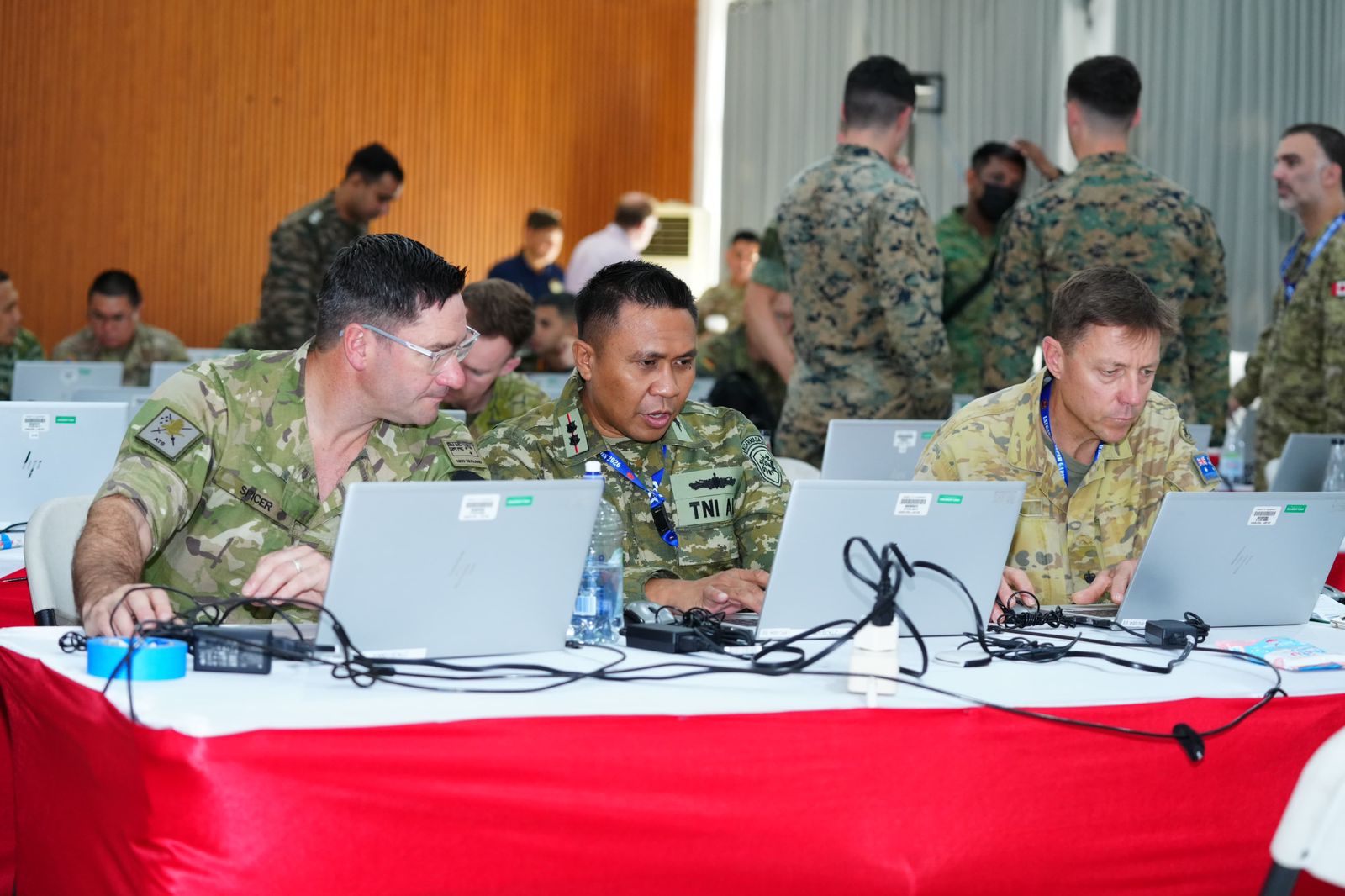 Staff TNI Dan Militer Negara Mitra Simulasikan Operasi Gabungan Dalam Super Garuda Shield 2026 Staff TNI Dan Militer Negara Mitra Simulasikan Operasi Gabungan Dalam Super Garuda Shield 2026
