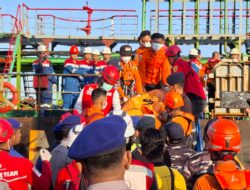 TNI Kerahkan Alutsista dan Pasukan Khusus TNI AL  Intensifkan Pencarian Korban KM Virgo Transport 8