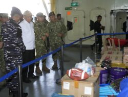 Panglima TNI Bersama Menko Polkam Lepas Satgas Terpadu Port Visit 2026