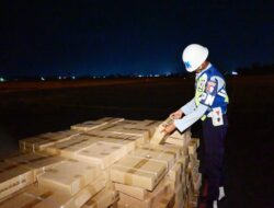 Tak Hanya Logistik, Hercules TNI AU Bawa Dukungan Kesehatan dan Peralatan Untuk Menopang Perjuangan Pasukan Karhutla Kalsel