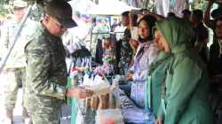 Panglima TNI Hadiri Bazar Bersama Rakyat di Yogyakarta