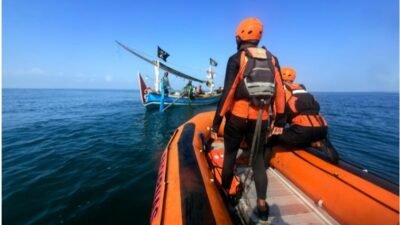 Operasi Pencarian WNA Terseret Arus di Pantai Tembles, Jembrana