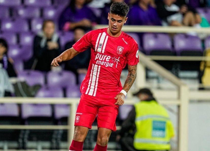 Mees Hilgers Bergabung dengan SC Heerenveen Setelah Tinggalkan FC Twente Mees Hilgers Bergabung dengan SC Heerenveen Setelah Tinggalkan FC Twente