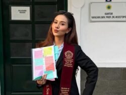Pesan Haru Mayang Lucyana Usai Lulus S1