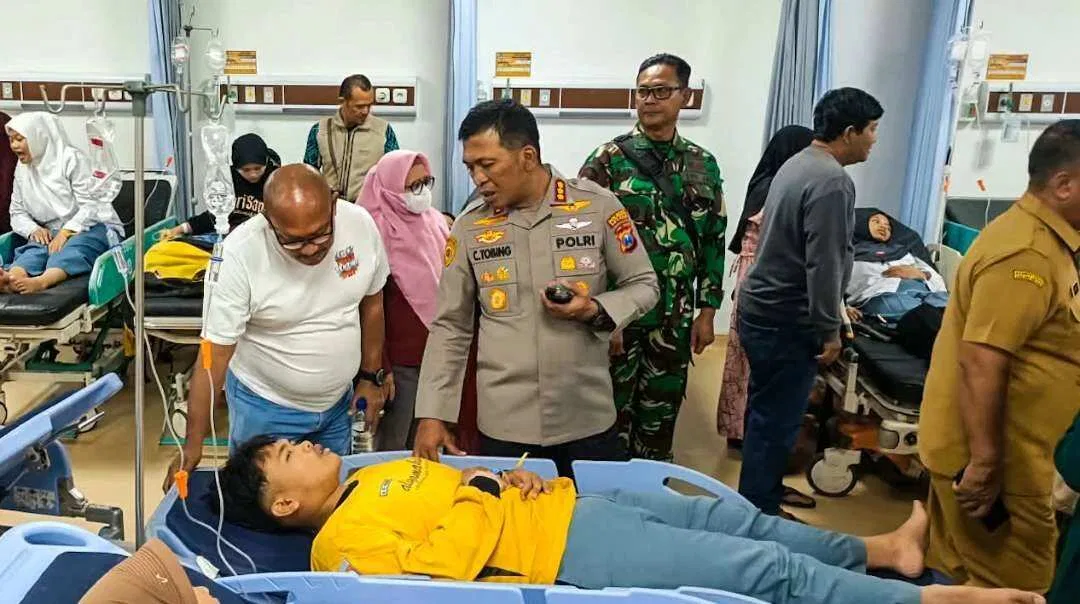 Penanganan Medis Santri Keracunan di Sidoarjo
