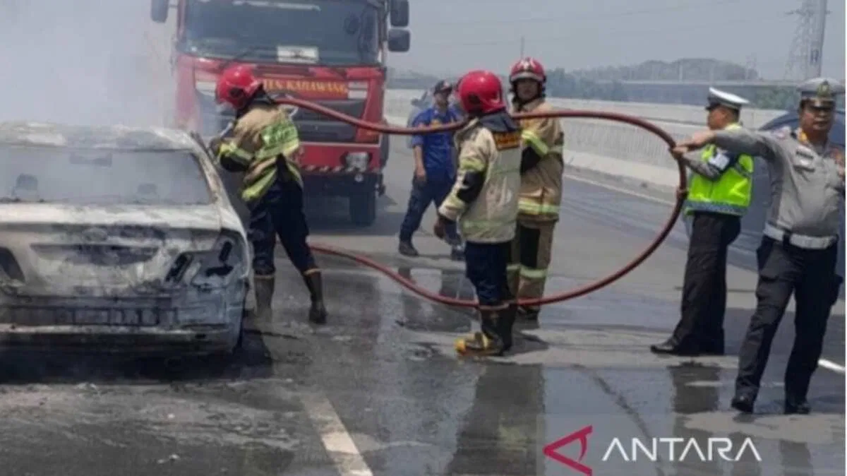 Kebakaran Sedan di Tol JORR: Penjelasan dari Pihak Berwenang