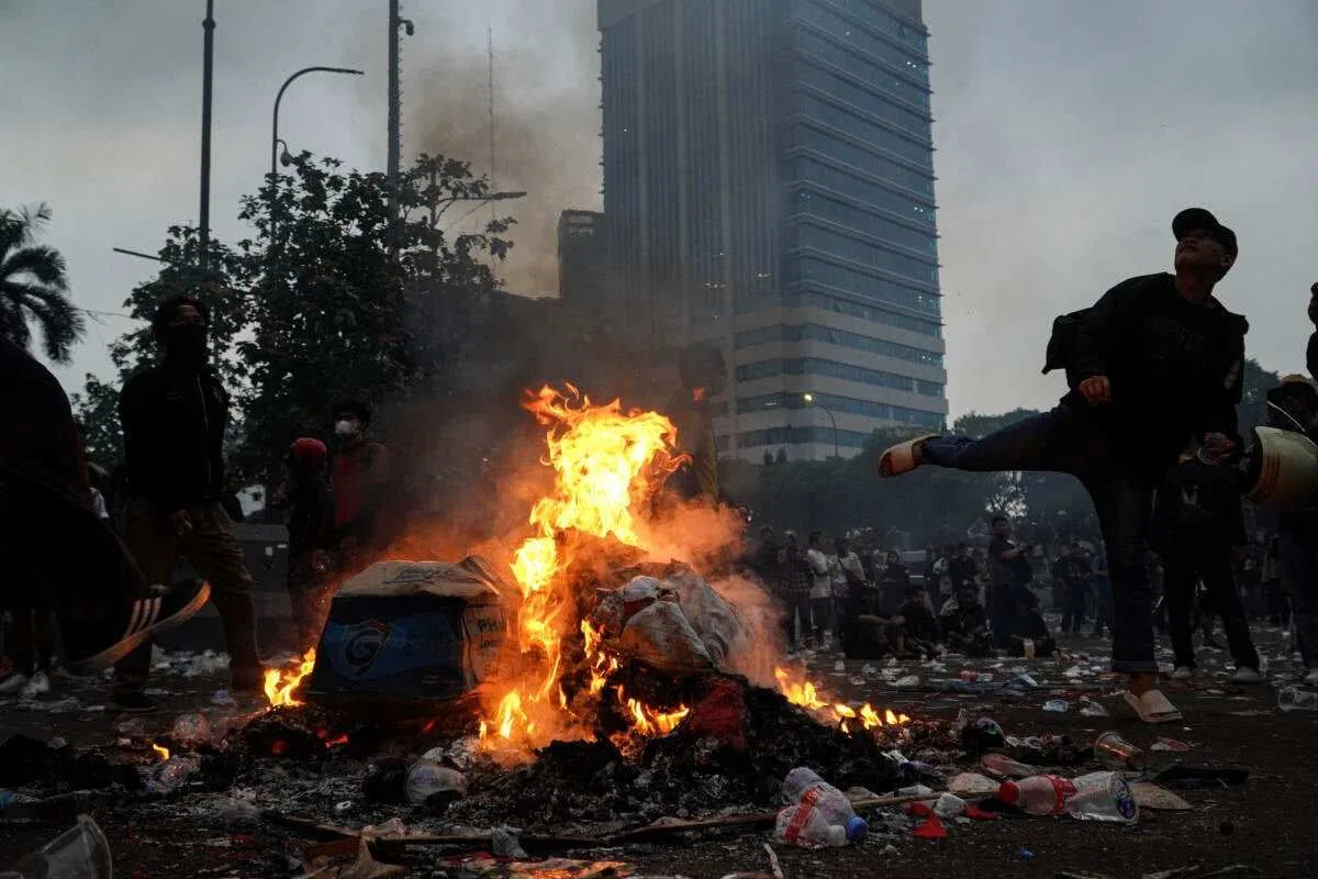 Implikasi Hukum Terhadap Pembubaran Demonstrasi di Jakarta