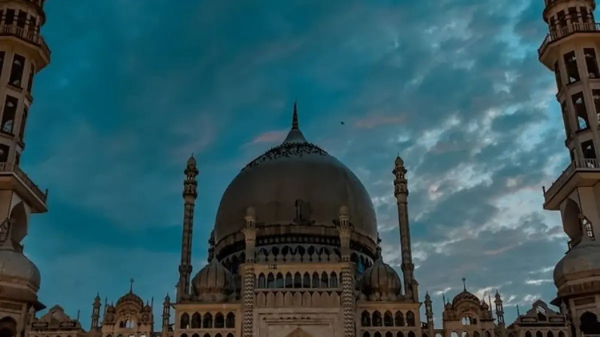 Jadwal Shalat Cirebon: Panduan Umat Islam Tanggal 3 September 2026 Jadwal Shalat Cirebon: Panduan Umat Islam Tanggal 3 September 2026