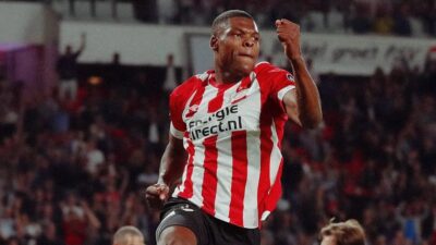 Duel Sengit Ajax vs PSV Eindhoven di Liga Belanda