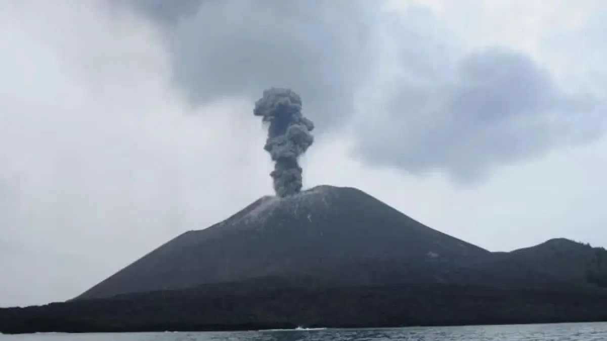Langkah Tepat Menghadapi Hujan Abu Vulkanik