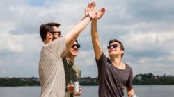 Mengatasi Putus Cinta: Tujuh Tanda Pria yang Telah Move On