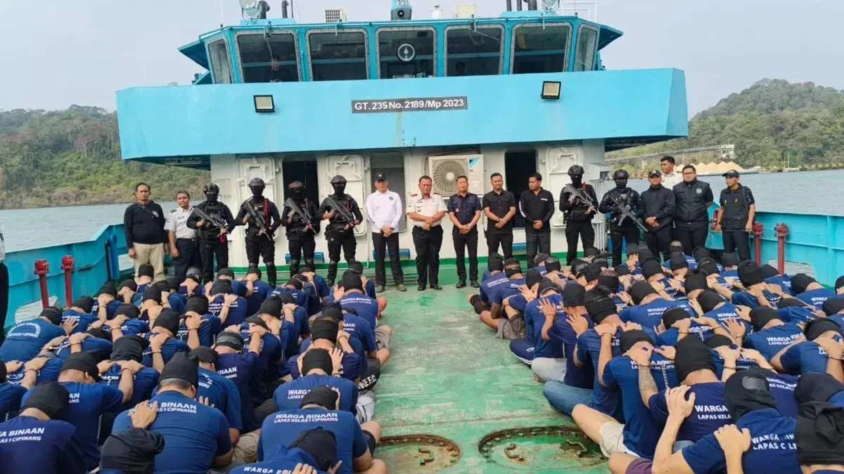 Pemindahan Warga Binaan dari Jakarta dan Banten ke Nusakambangan