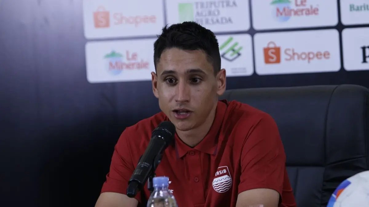 Kekalahan Menyakitkan Persib dari Persija di Menit Akhir