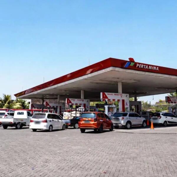 Strategi Pertamina Atasi Antrean BBM di Makassar
