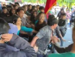 Kericuhan dalam Aksi Demonstrasi Terkait Kelangkaan BBM di Sulsel