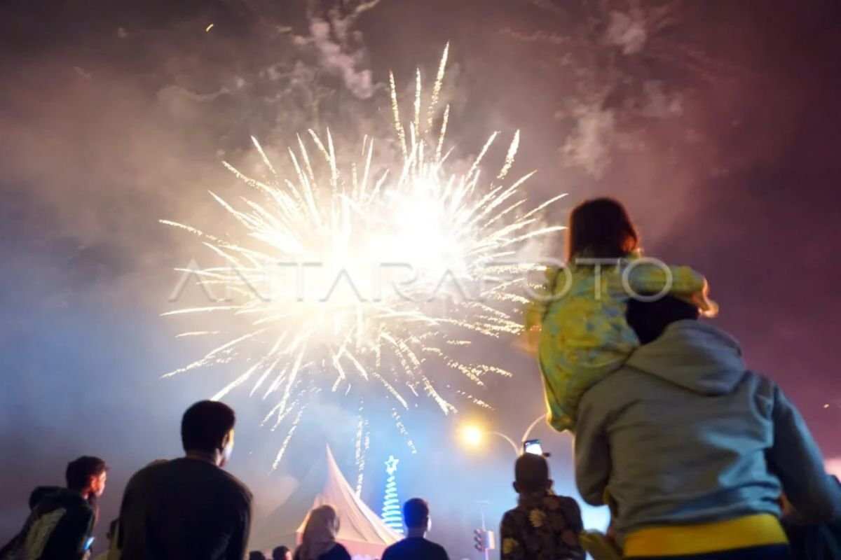 Early party, tren pesta yang selesai sebelum tengah malam