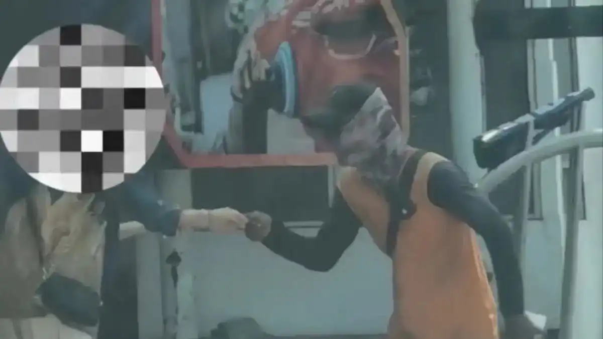Dua Pegawai P3K Terlibat Pungli di Surabaya Diberhentikan