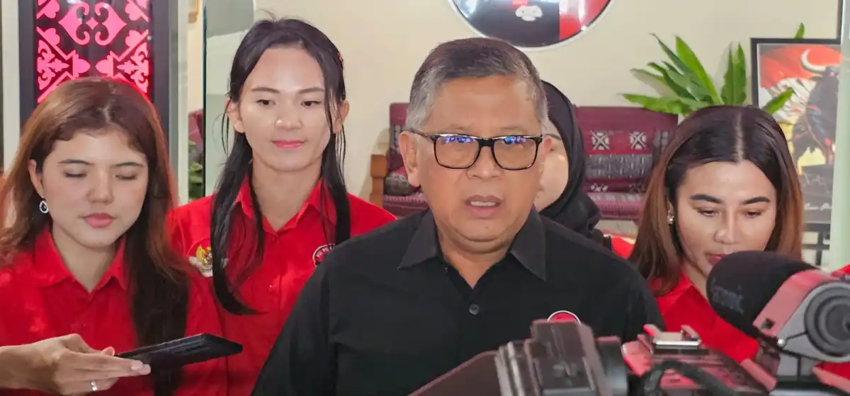 Menghormati Kehilangan Guruh Soekarnoputra: Bendera Setengah Tiang Satu Pekan