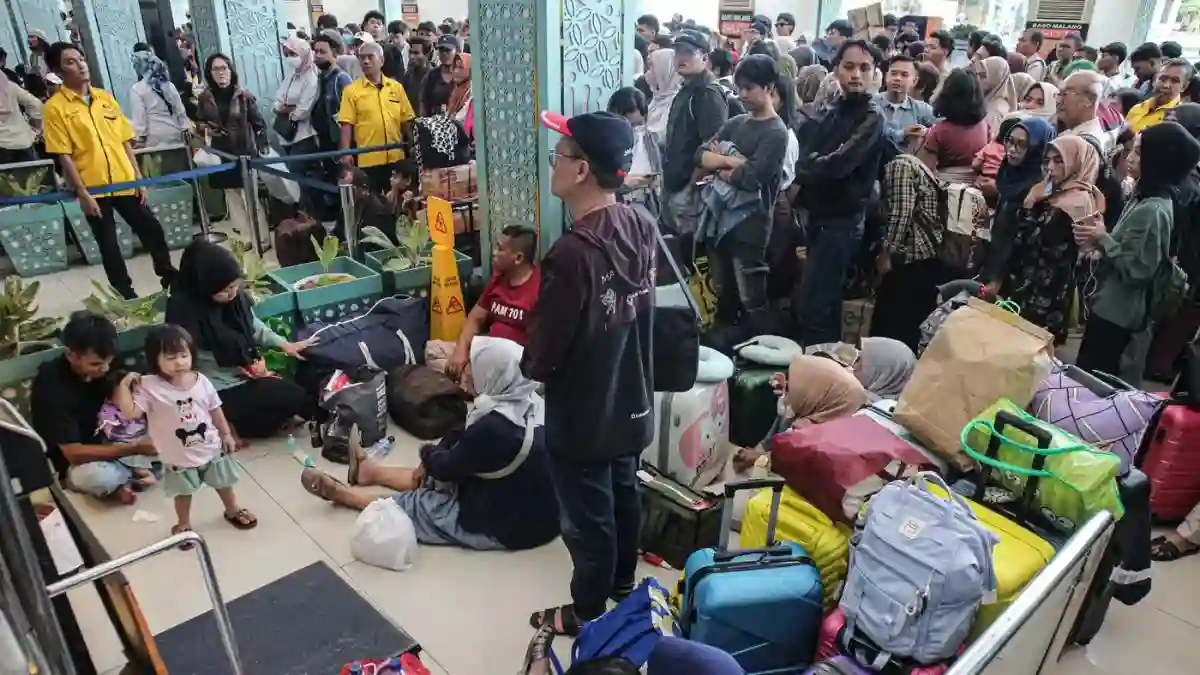Trafik Penumpang Kereta Jakarta Meningkat Signifikan Menjelang 2026