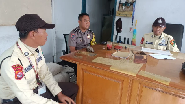 Cooling System dan DDS, Aipda Didi MS Sambangi Satpam PT HMI di Desa Sukanagara