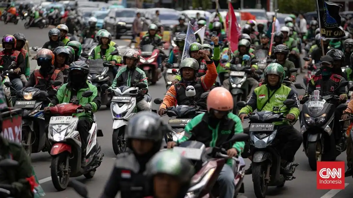 Mengapa Ojek Online Masuk Kategori Angkutan Umum dalam Revisi UU LLAJ