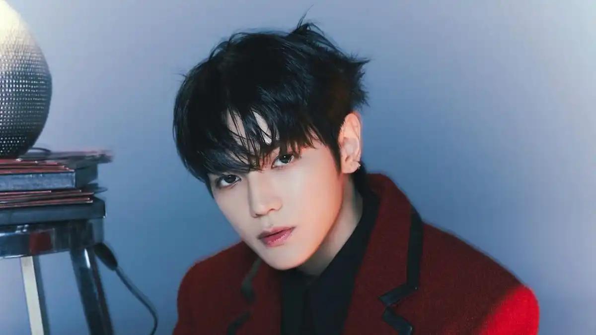 Taeyong NCT Menyusuri Sudut Jakarta, dari JPO hingga Warung Kerek