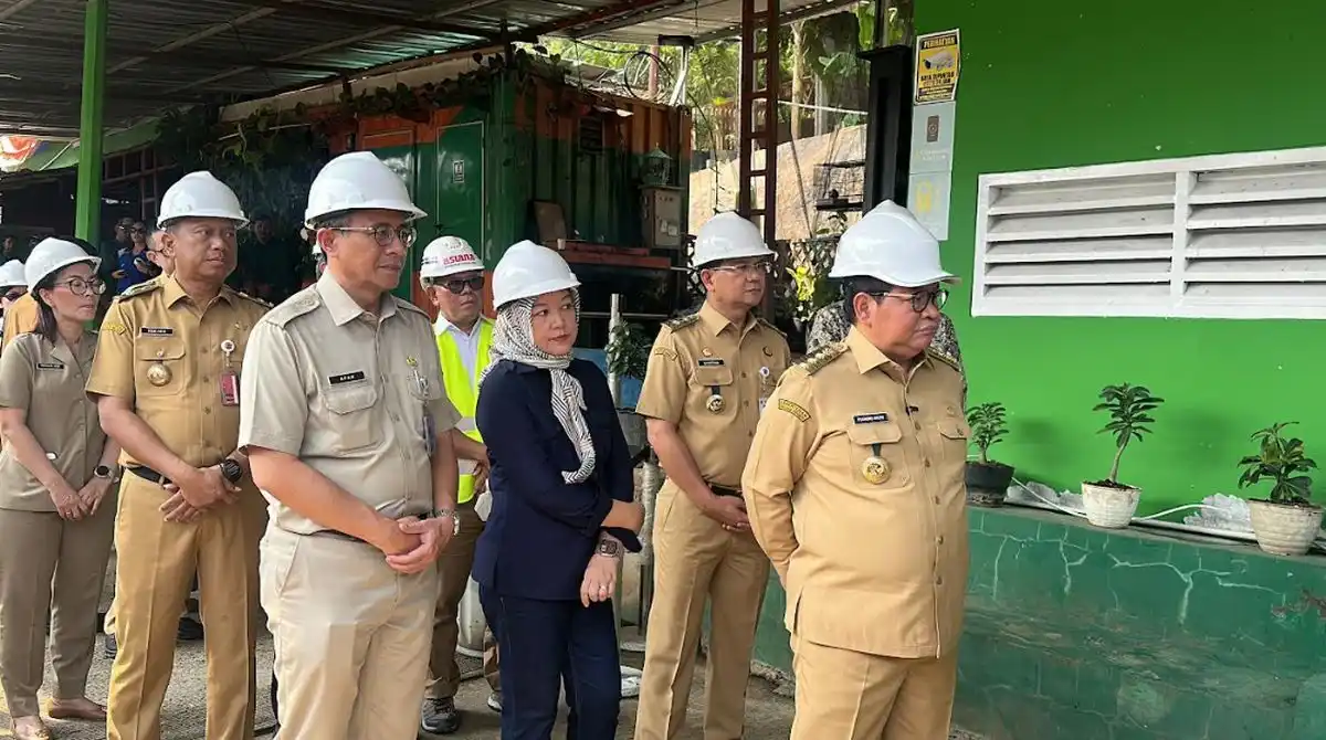 Pemprov DKI Perluas Pengelolaan Sampah ke 11 Sungai Jakarta