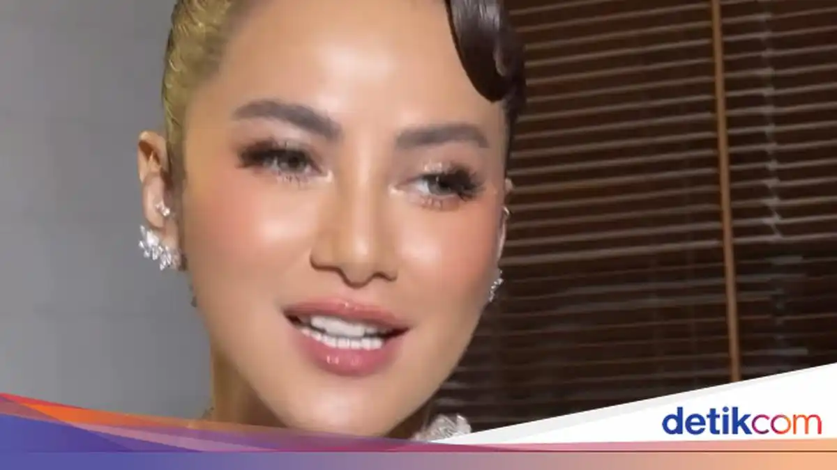 Olla Ramlan Ungkap Perasaannya Hadiri Pernikahan Aufar Hutapea
