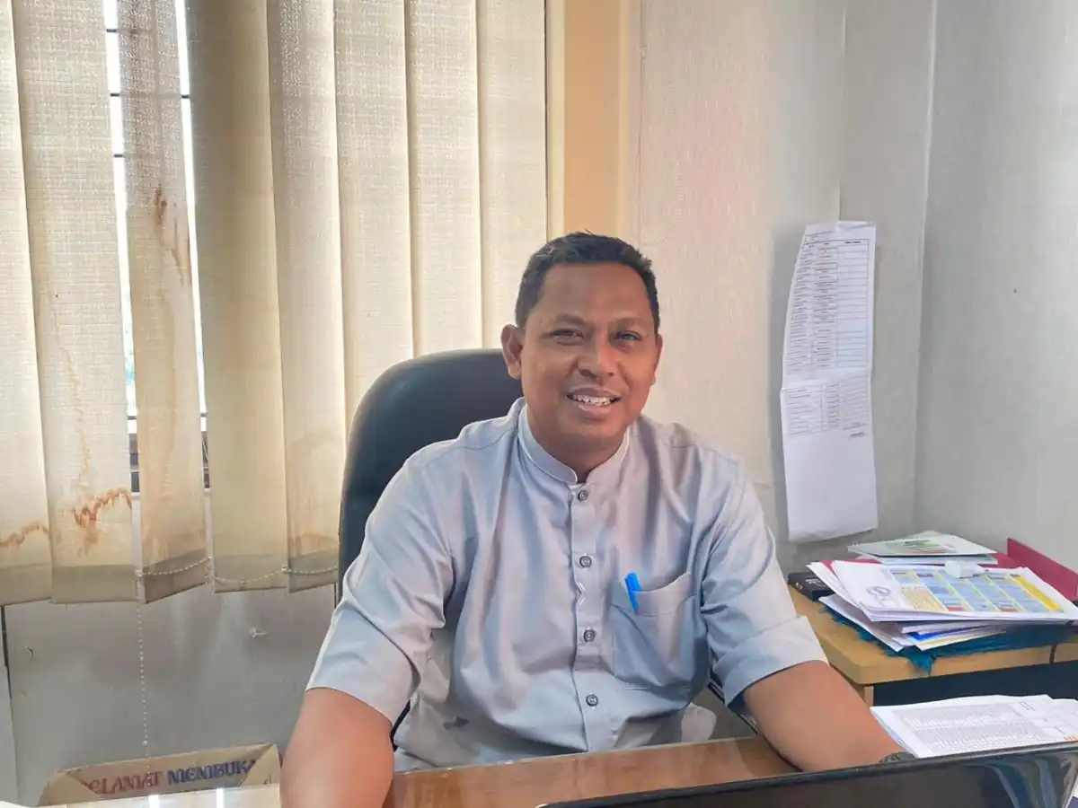 Dindikbud Cilegon Menambah Meja dan Bangku untuk SD-SMP Negeri