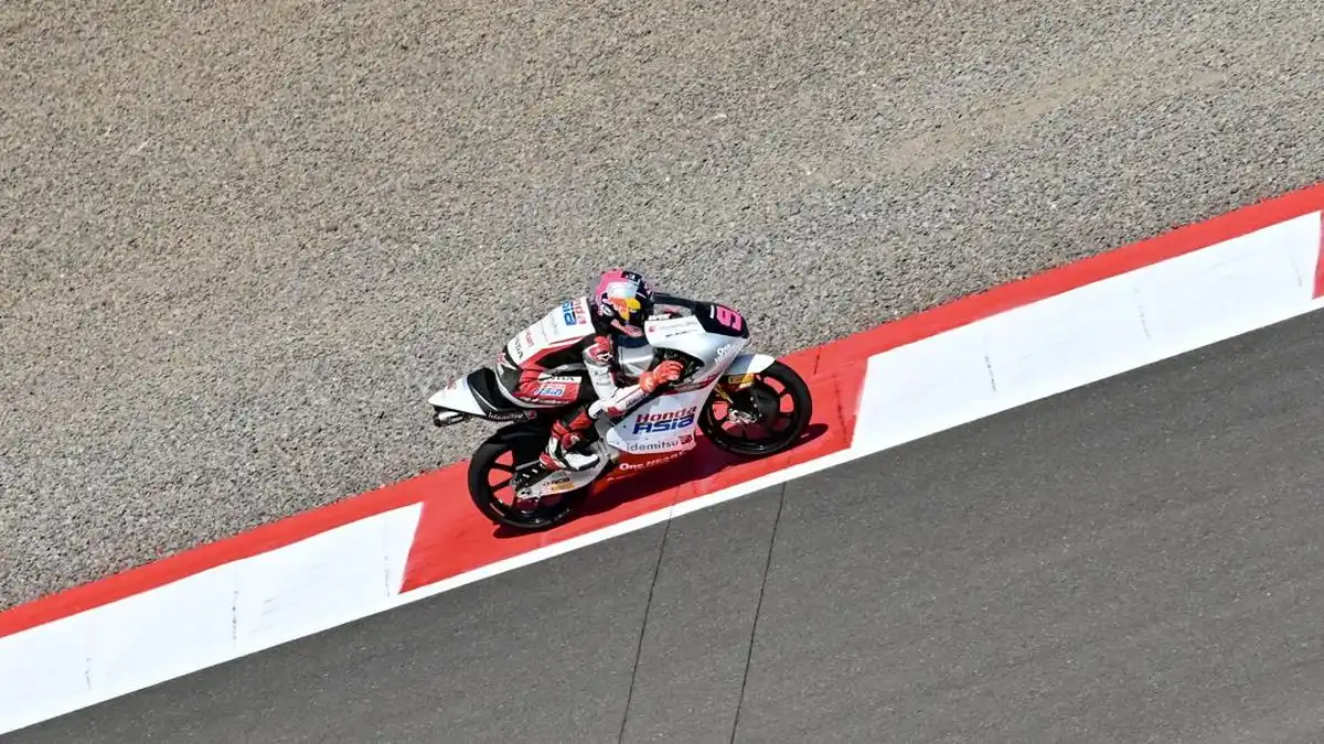 Veda Ega Pratama Amankan Posisi Ketujuh pada Kualifikasi Moto3 Mandalika 2026