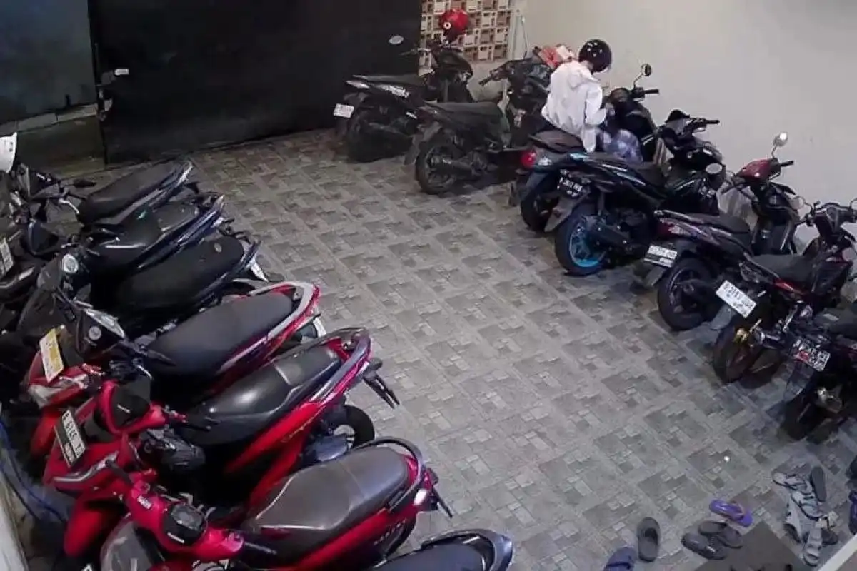 Kunci Tertinggal di Dasbor Berujung Hilangnya Honda Scoopy di Tamansari