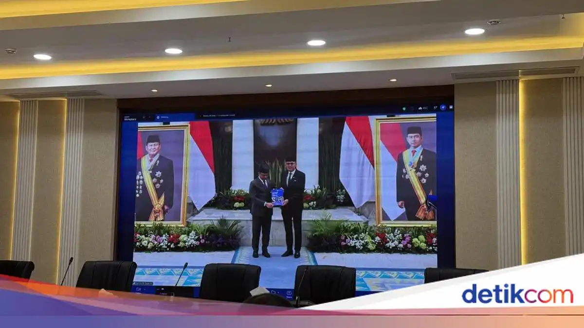 Arrmanatha Nasir Ambil Alih Jabatan Menteri Luar Negeri dari Sugiono