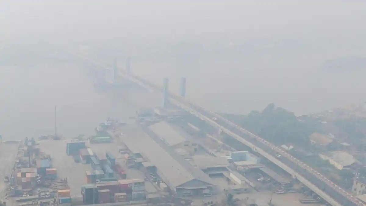 Kabut Asap Karhutla Memburuk, Kualitas Udara Palembang Capai Level Berbahaya