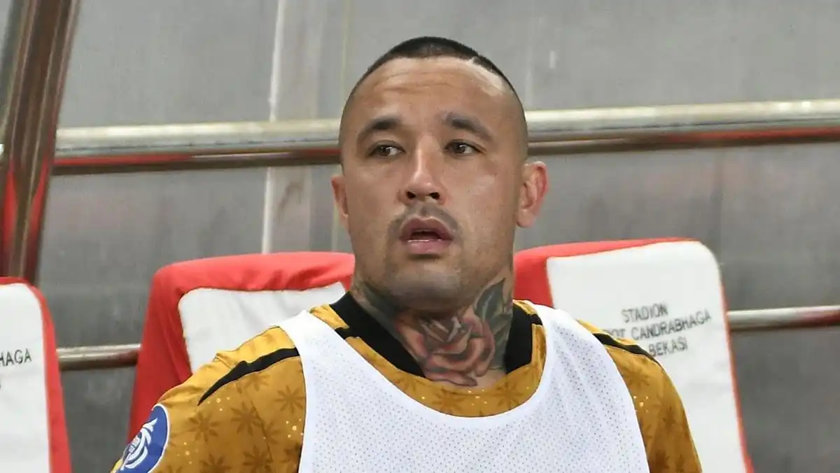 Pengalaman Radja Nainggolan Beradaptasi dengan Kehidupan di Indonesia