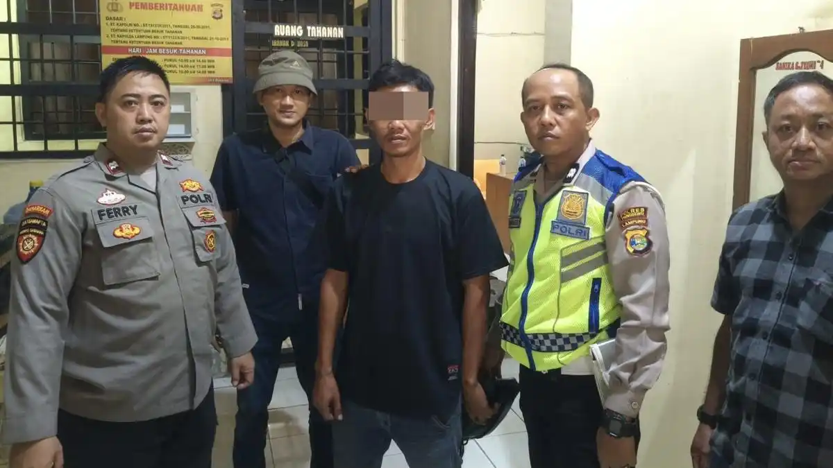 Usai Tinggalkan Lokasi Tabrakan Fatal di Pringsewu, Pengemudi Fuso Datangi Polisi