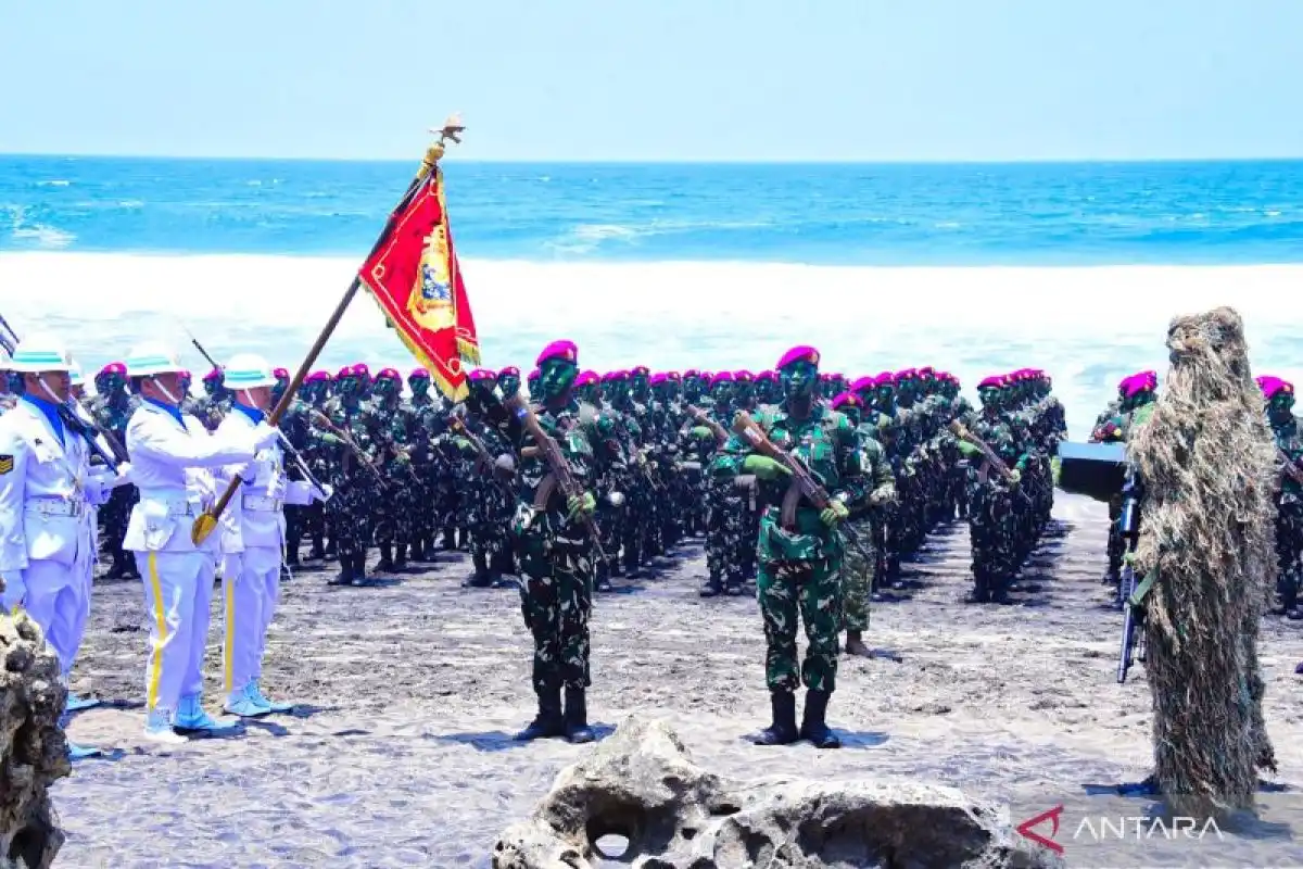 752 Prajurit Marinir Resmi Sandang Baret Ungu Setelah Menuntaskan Pendidikan Komando