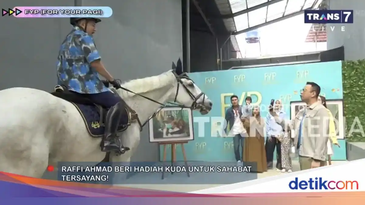 Kuda Putih dari Raffi Ahmad Warnai Perayaan Usia 51 Tahun Irfan Hakim