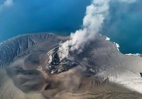 Tiga Erupsi Anak Krakatau Tercatat dalam Rentang Sembilan Menit