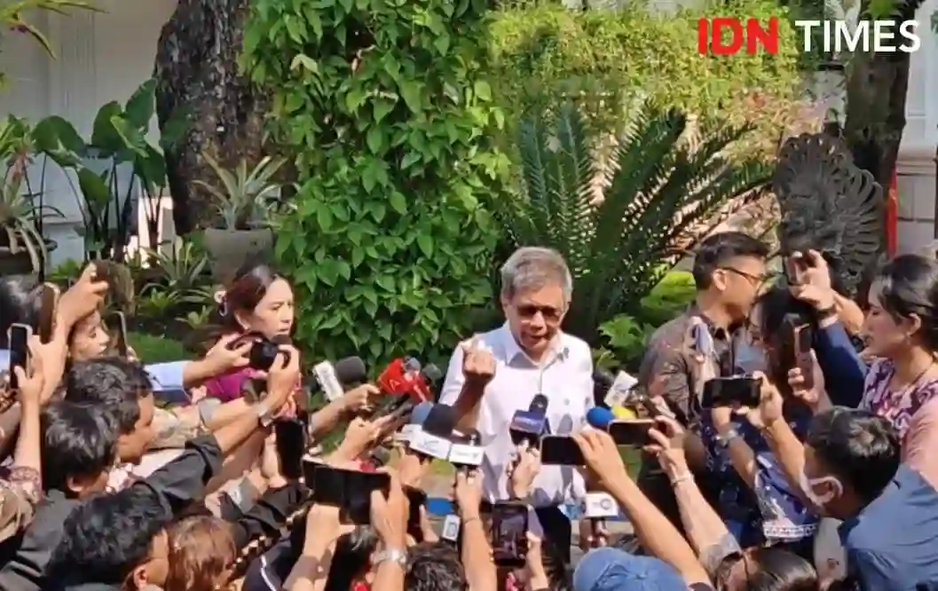 Dua Tahun Pemerintahan Prabowo-Gibran, Maung Putih Tampak di Istana