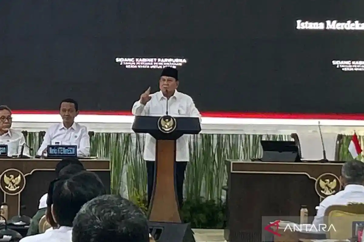 Dua Tahun Pemerintahan, Prabowo Sampaikan Penghargaan kepada Kabinet Merah Putih