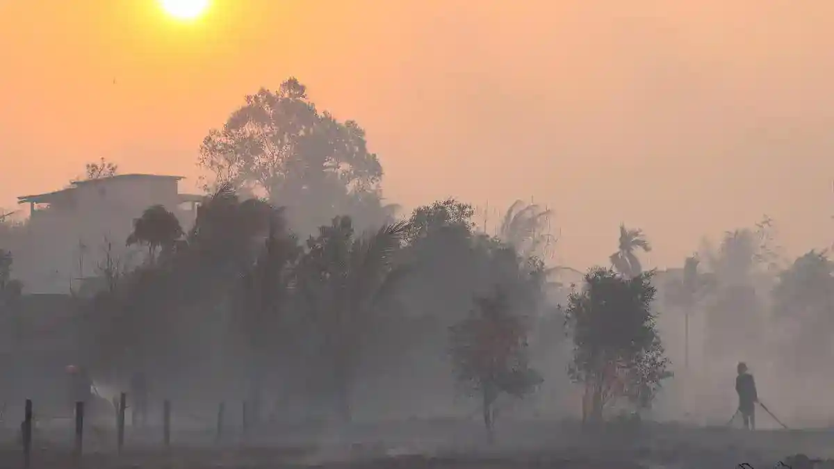 Kabut Asap Karhutla Hentikan Penerbangan di Sampit, Maskapai Perpanjang Pembatalan