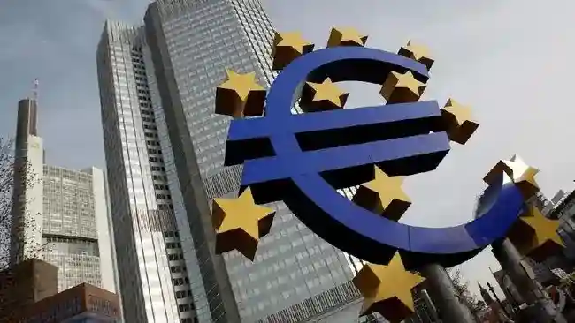 Yen dan Franc Swiss Jadi Pilihan Saat Dolar AS Kehilangan Kilau sebagai Aset Aman
