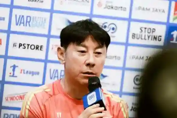 Shin Tae-yong Soroti Kondisi Rumput JIS Usai Persija Menang