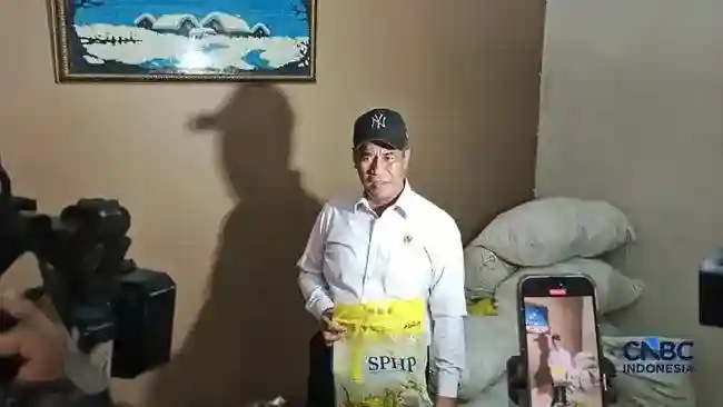 Amran Sidak Rumah di Matraman yang Diduga Jadi Lokasi Pengoplosan Beras SPHP