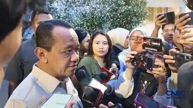 Listrik Desa dan Pabrik Baterai Jadi Bahasan Bahlil-Prabowo di Istana