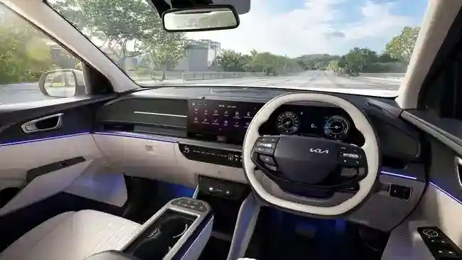 Kia Carens EV Masuk Pasar MPV Listrik dengan Harga Indikatif di Bawah BYD M6